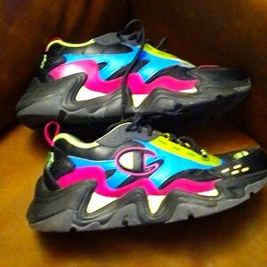 Champion kids youth size 5 .but converted women size 7